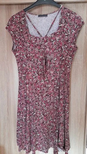 Robe fleurie Taille 38/40